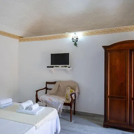 Barbera Apartment